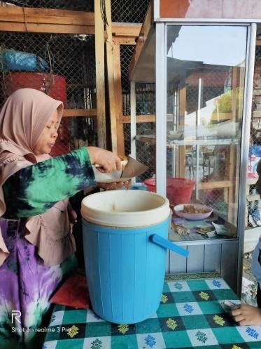 Ibu Juwaini, Peserta PUKM dari Desa Lameu, Kec. Sakti. Kab, Pidie